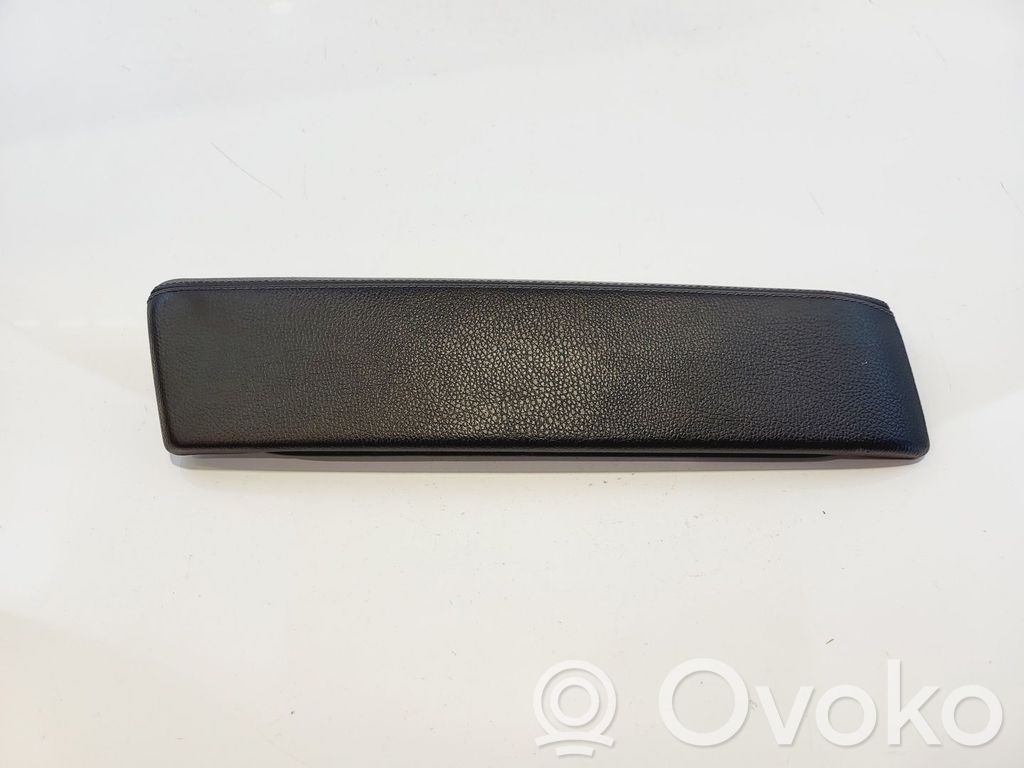 BMW 5 G30 G31 G38 Reposabrazos
