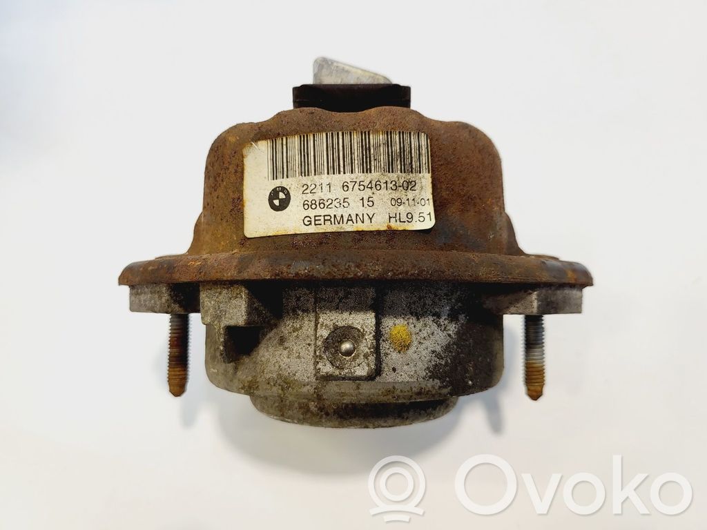 BMW 7 E65 E66 Engine mount bracket 