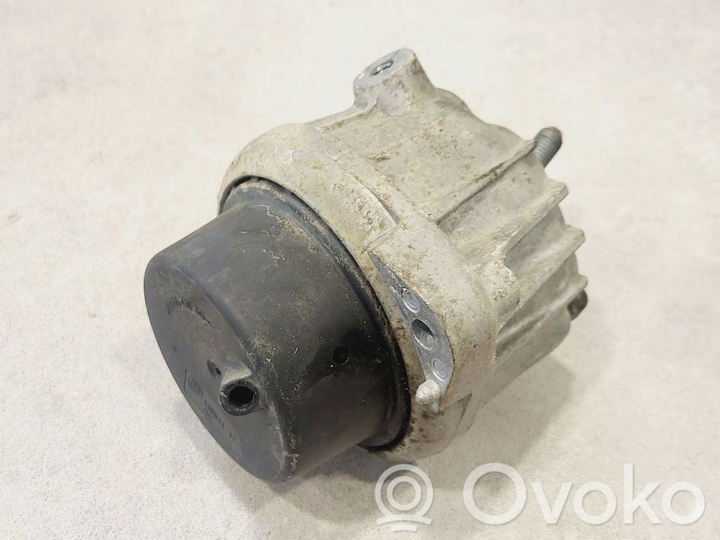 BMW 3 E90 E91 Engine mount bracket 