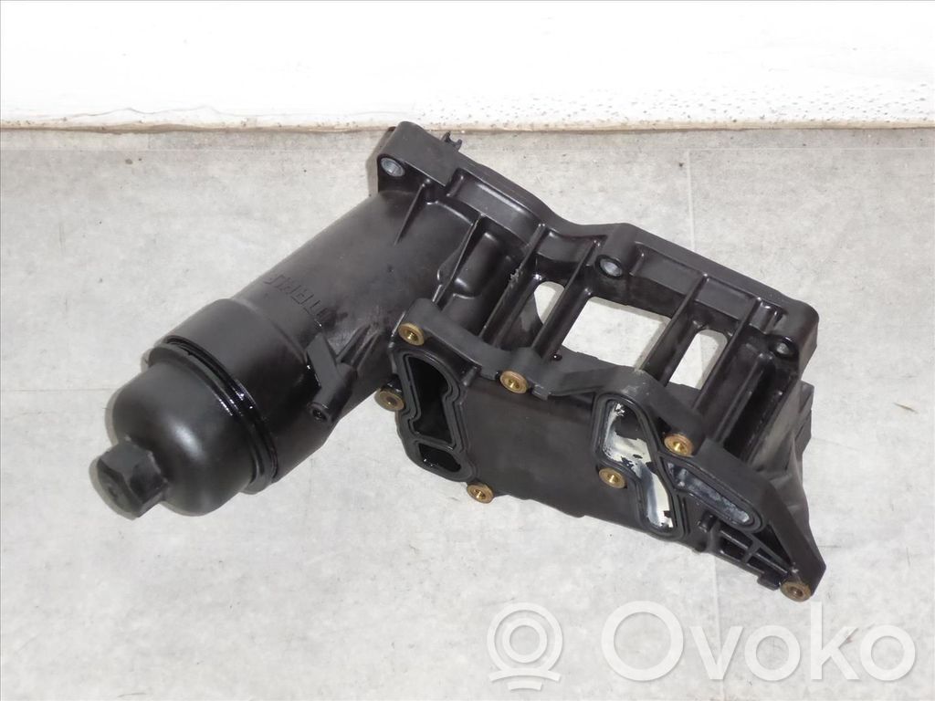 BMW 5 F10 F11 Oil filter cover 