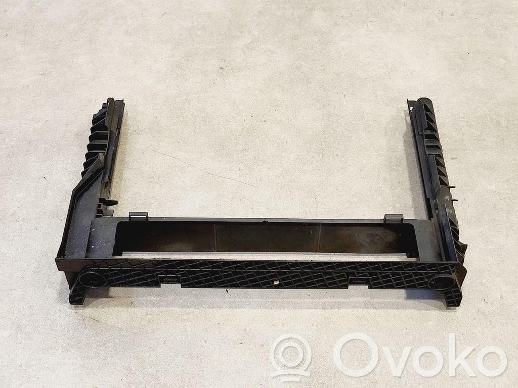 BMW 5 E60 E61 Radiator mount bracket 