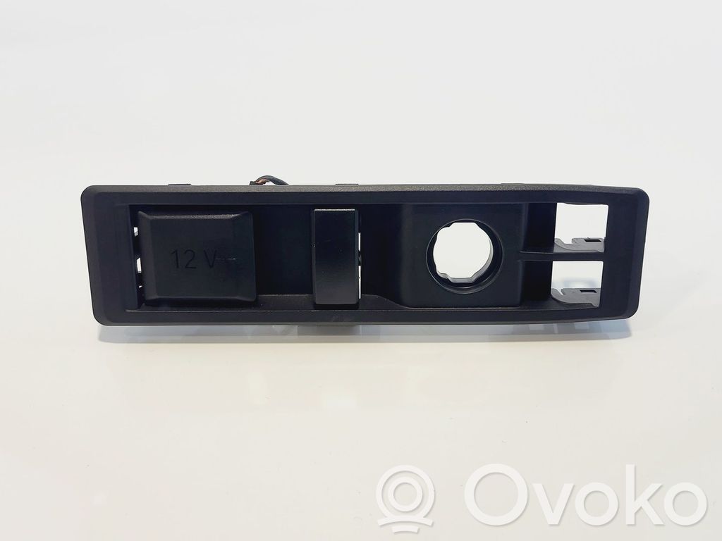 BMW iX2 (U10) Trunk/boot side trim panel 
