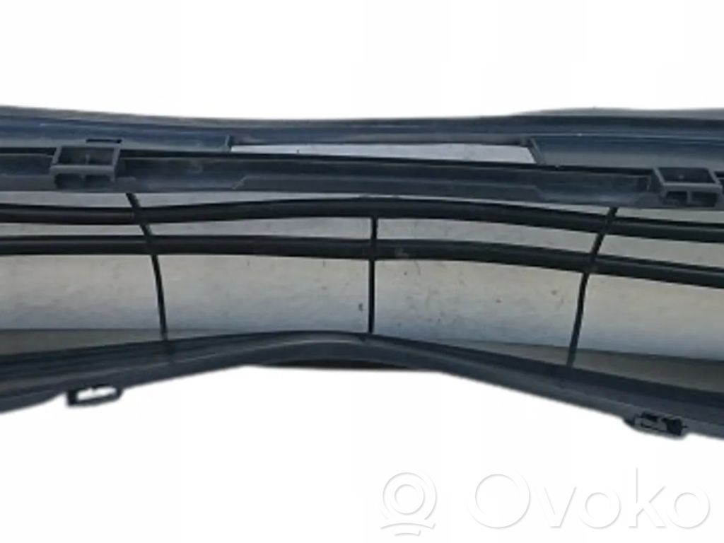Interkūlera radiators   EM2B8312AC