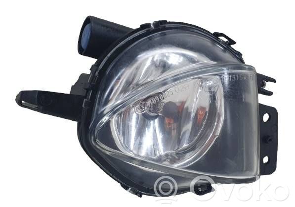 Miglas lukturis priekšā   7158542