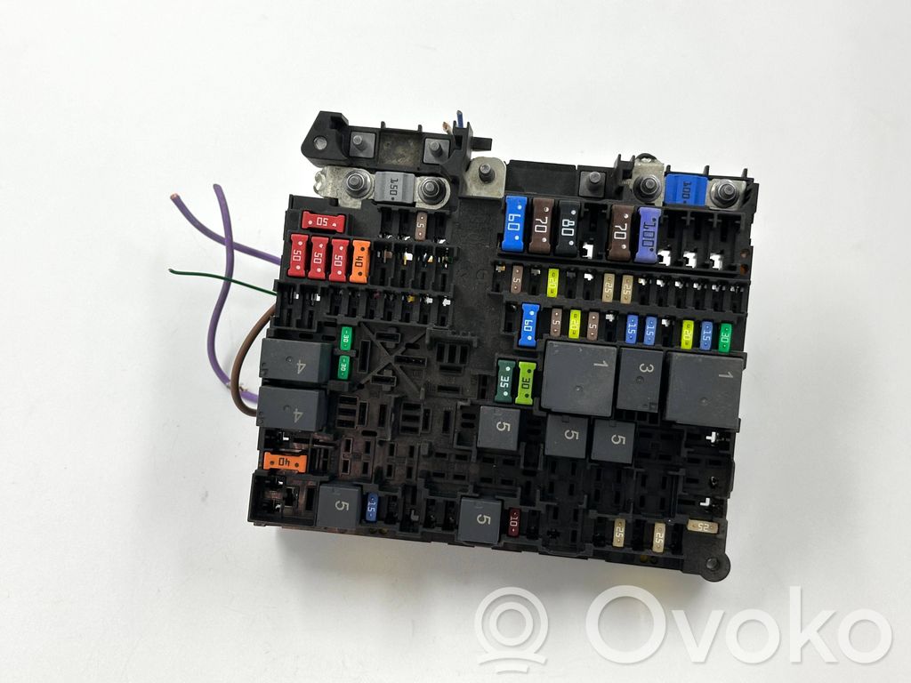 Peugeot 308 Fuse module 
