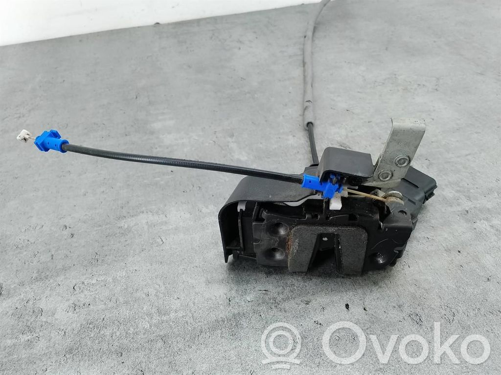 Ford Mondeo MK IV Priekšpusē slēdzene 