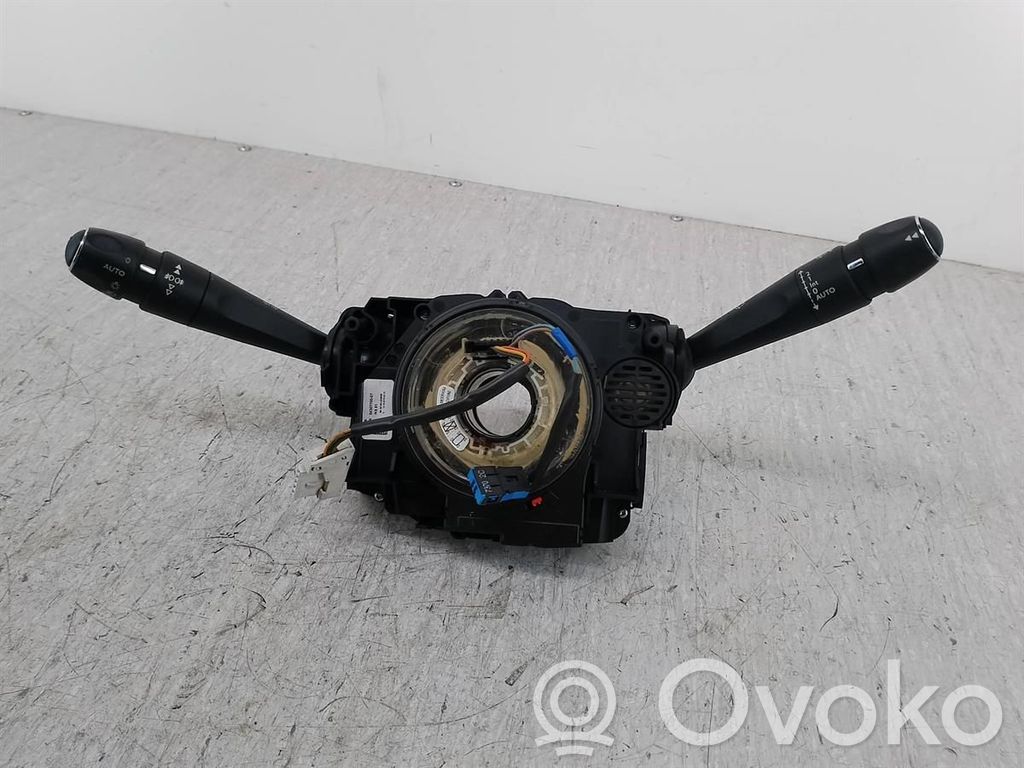 Peugeot 508 Interruptor/palanca de limpiador de luz de giro 