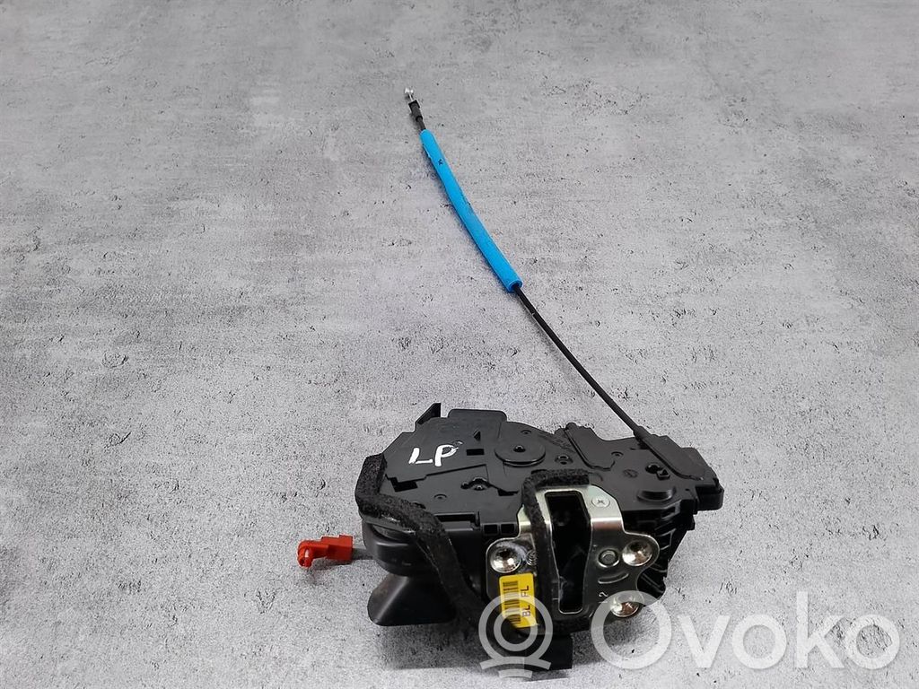 KIA Stonic Front door lock 