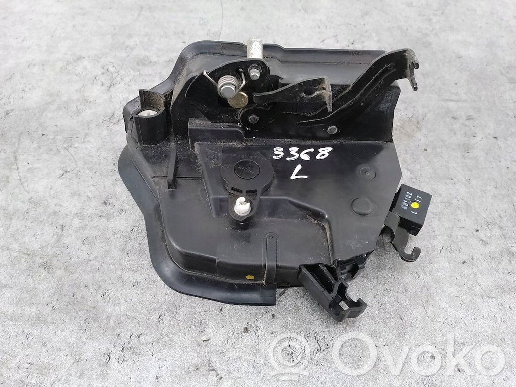 BMW 3 E46 Priekinė durų spyna 