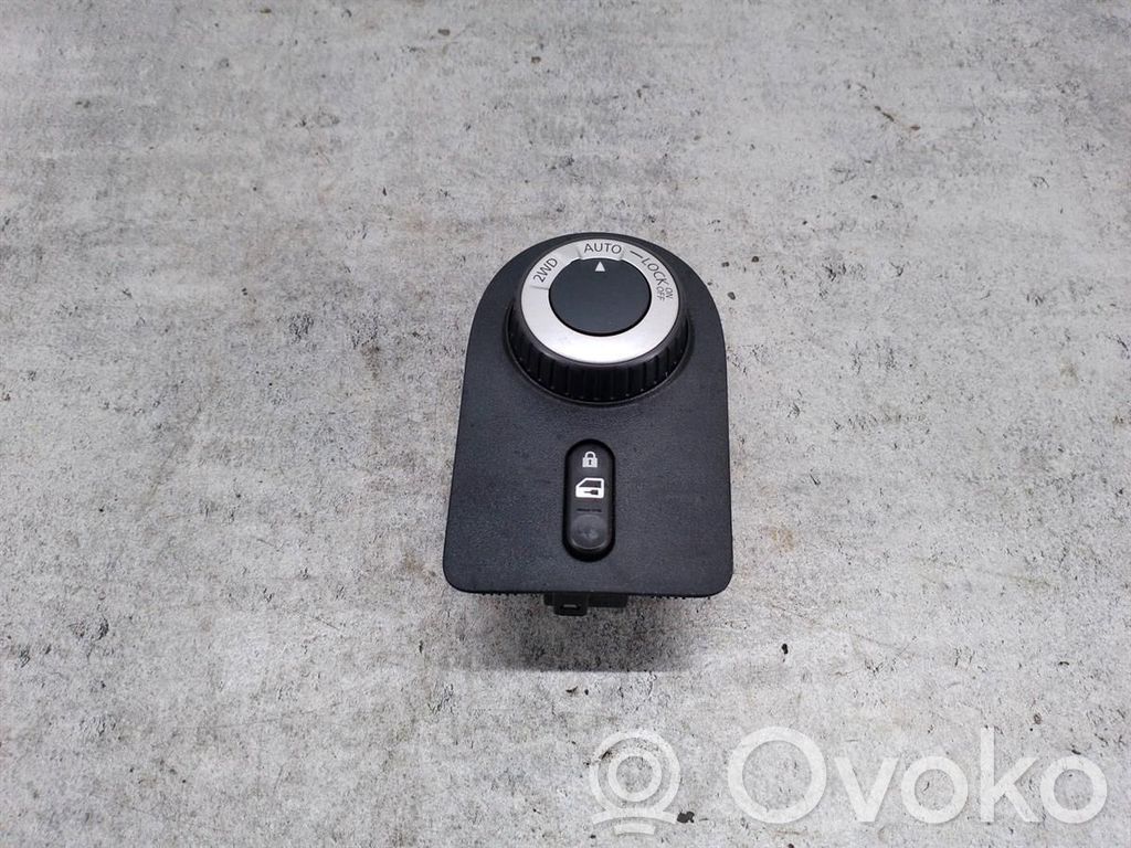Nissan Qashqai+2 Unitate control diferențial cutie transfer 
