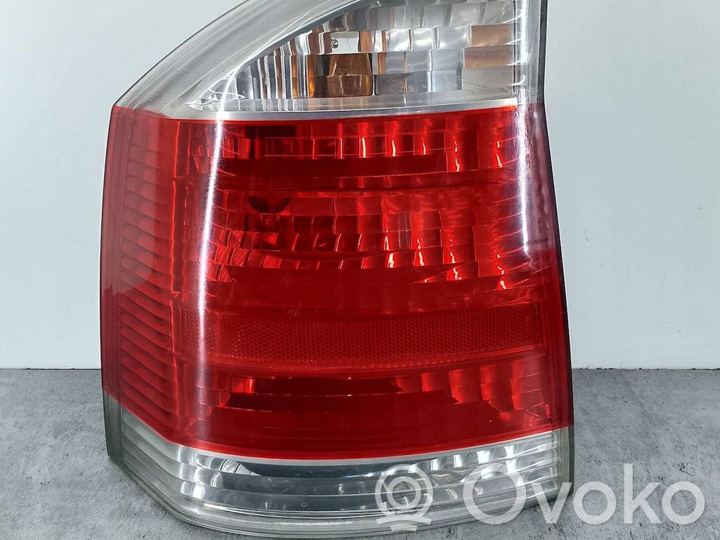 Opel Vectra C Lampă spate în caroserie 