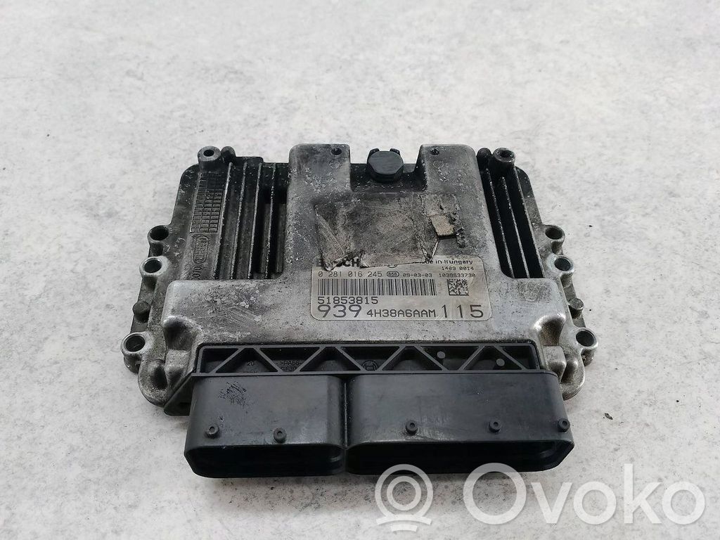 Komputer / Sterownik ECU silnika   51853815