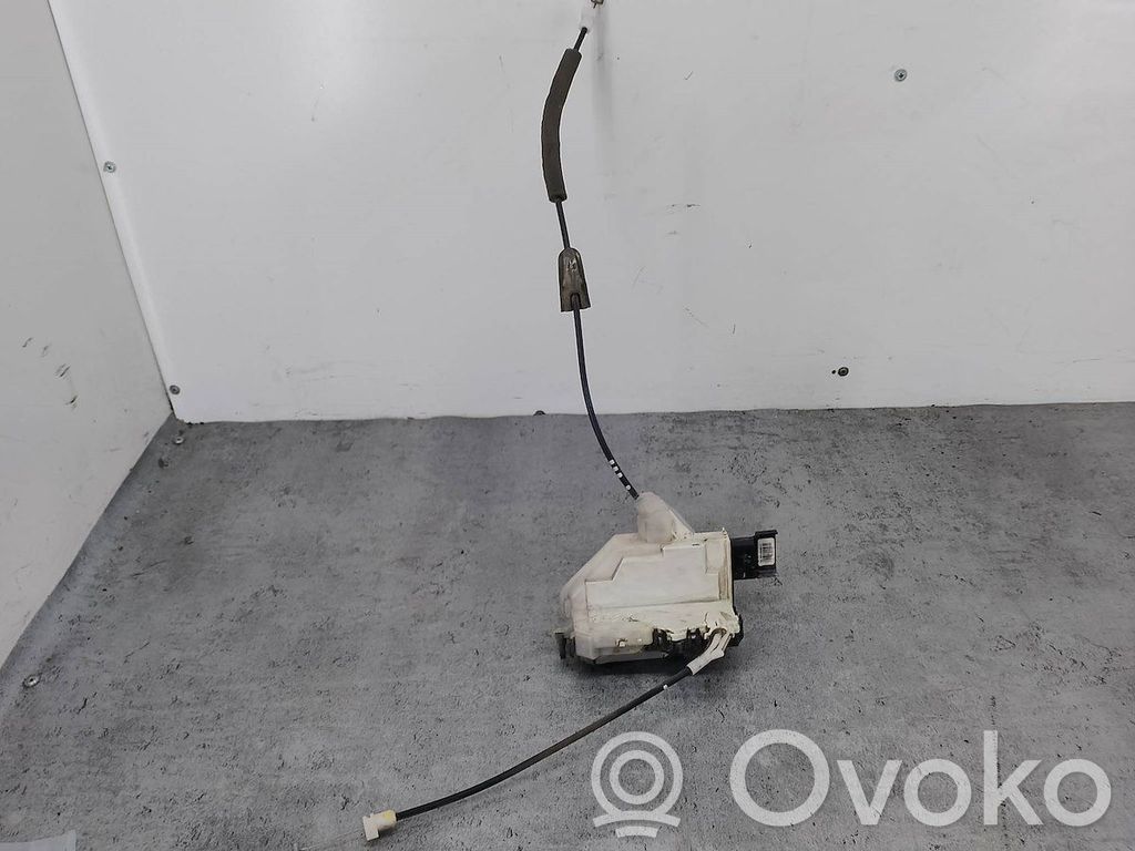 Citroen C3 Priekšpusē slēdzene 