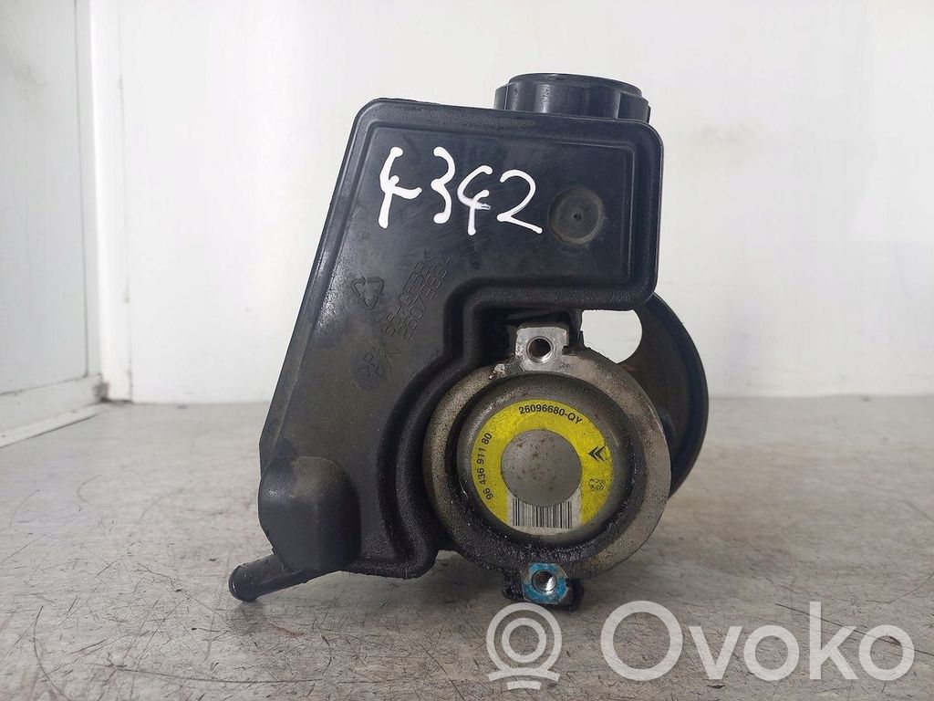 Pompe De Direction Assistée Pour Peugeot 206 1.4e 75CV – Réf 9631411580