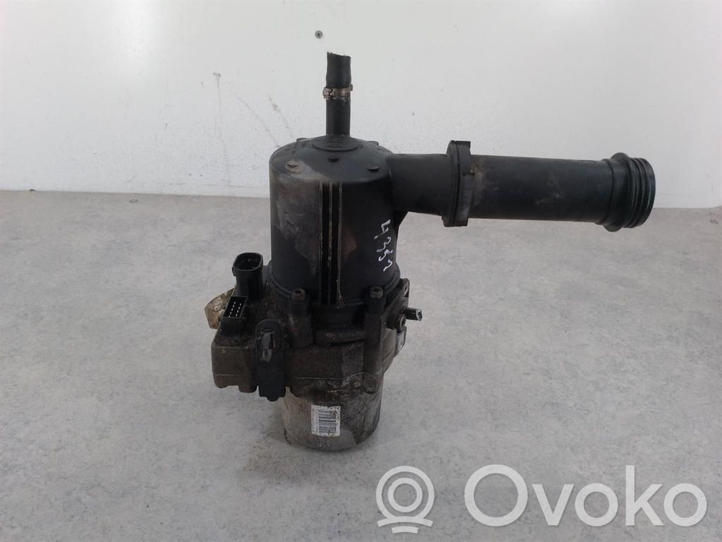 Citroen C4 I Ohjaustehostimen pumppu 