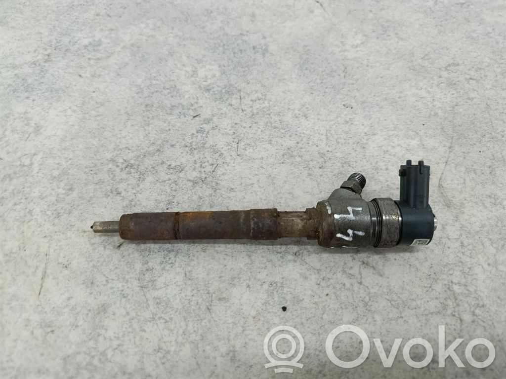 Opel Corsa D Inyector de combustible 