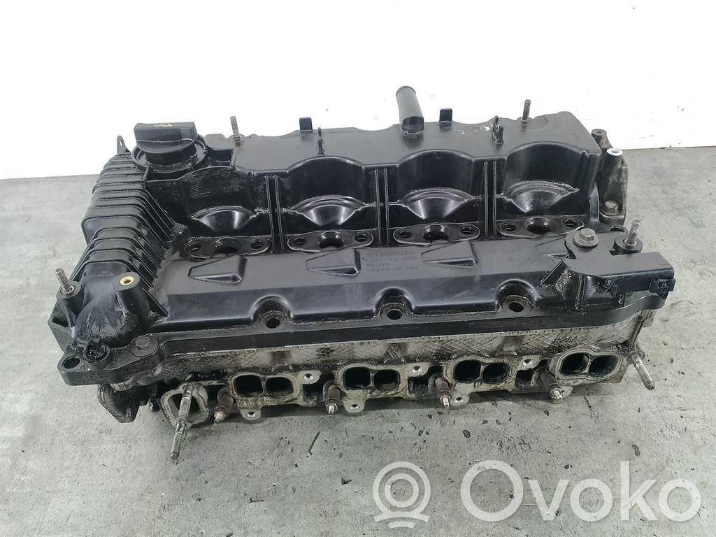 Engine head   R2AA10100