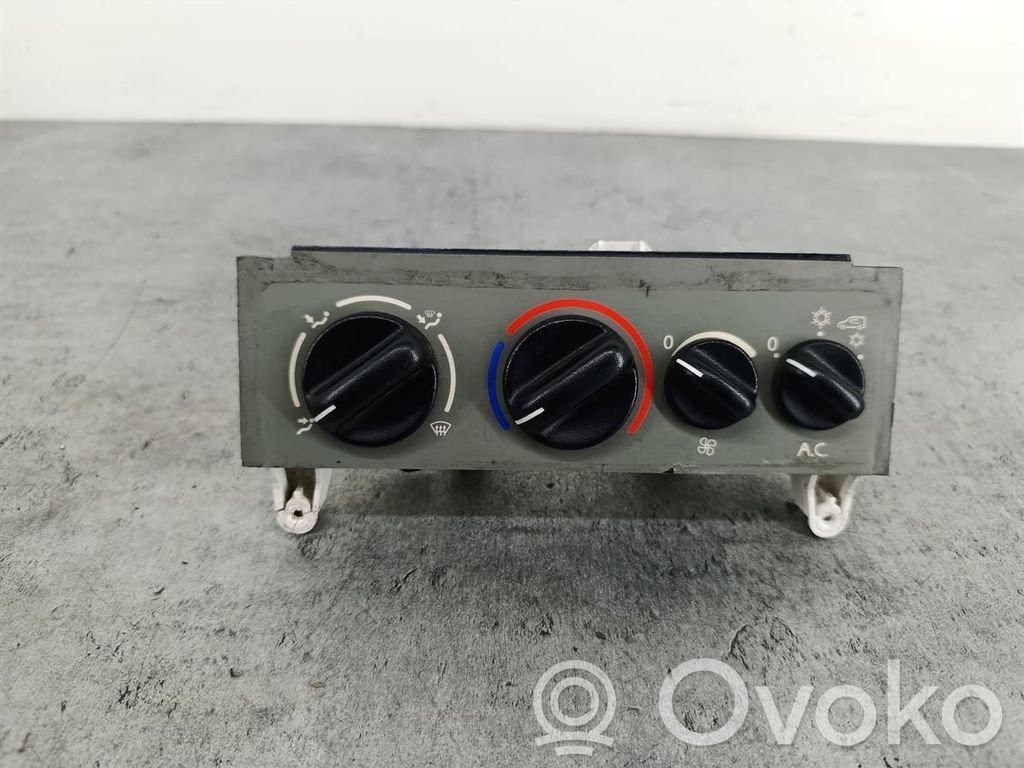 Renault Kangoo I Climate control/heater control trim 