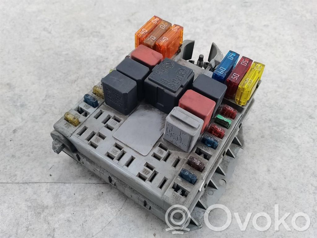 Fiat Doblo Drošinātāju kaste (komplekts) 