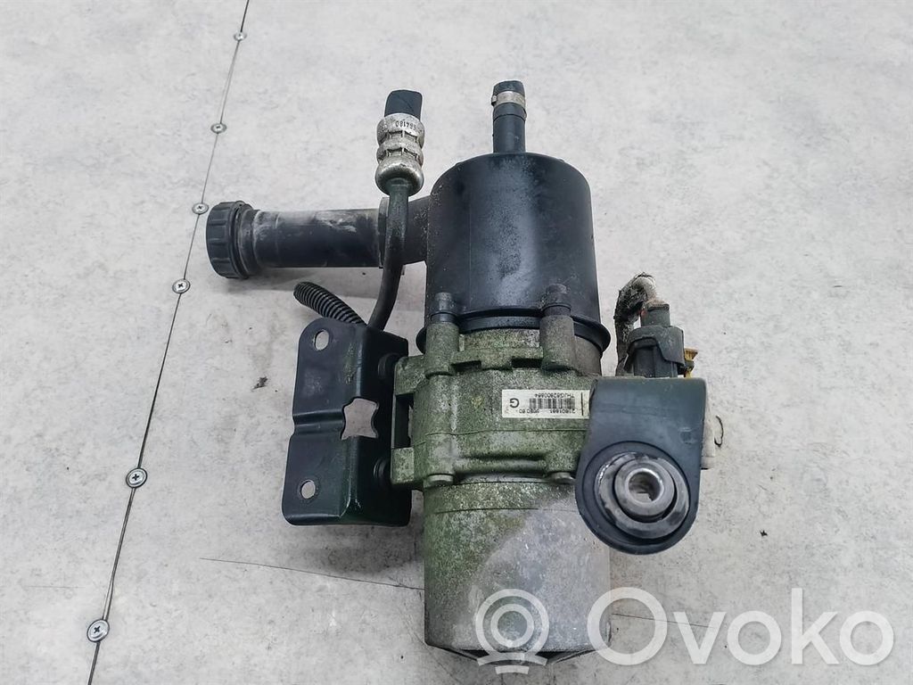Citroen C4 I Ohjaustehostimen pumppu 