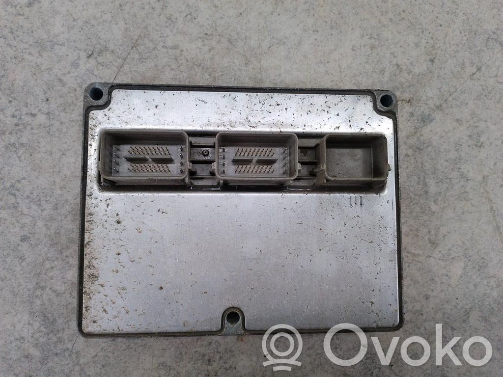 Unité de commande, module ECU de moteur   5M5112A650JC