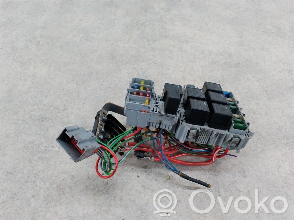 Volvo XC90 Skrzynka bezpieczników / Komplet 