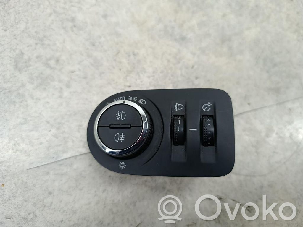 Opel Meriva B Light switch 