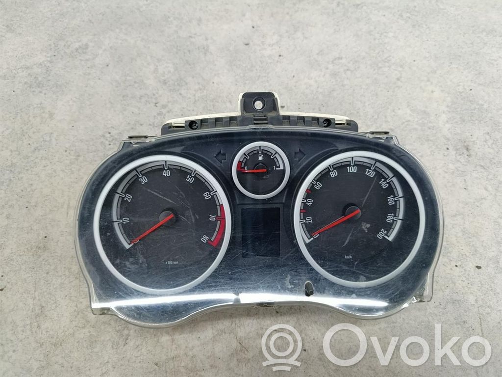 Opel Corsa D Speedometer (instrument cluster) 