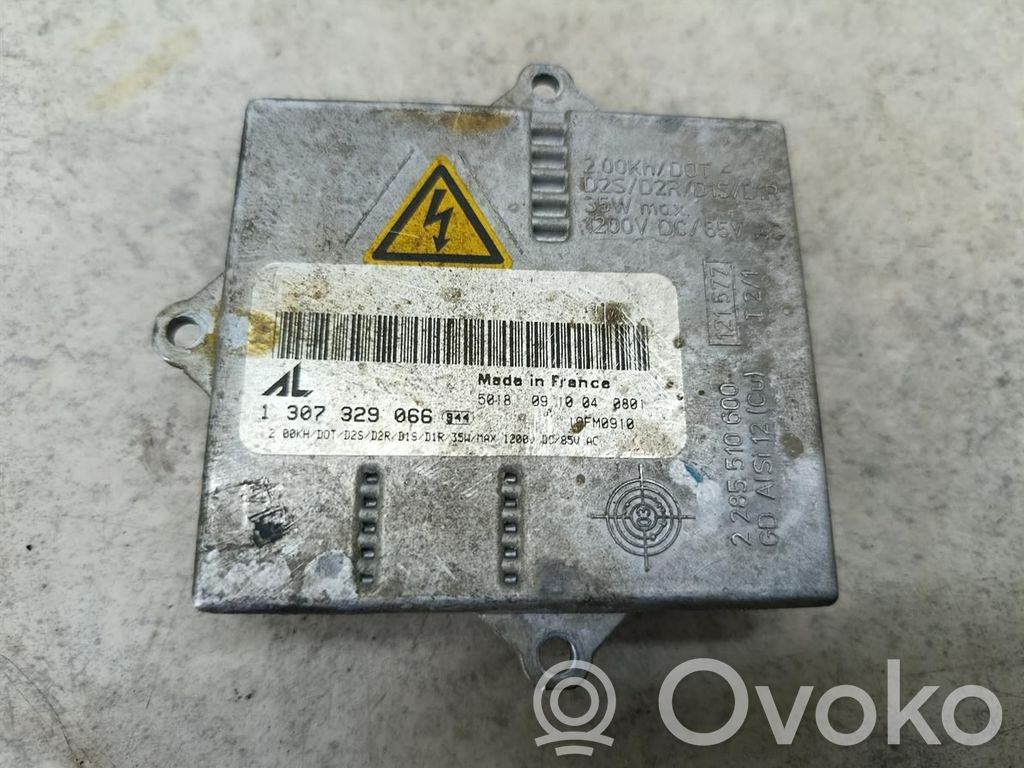 Unité de commande / module Xénon   1307329066