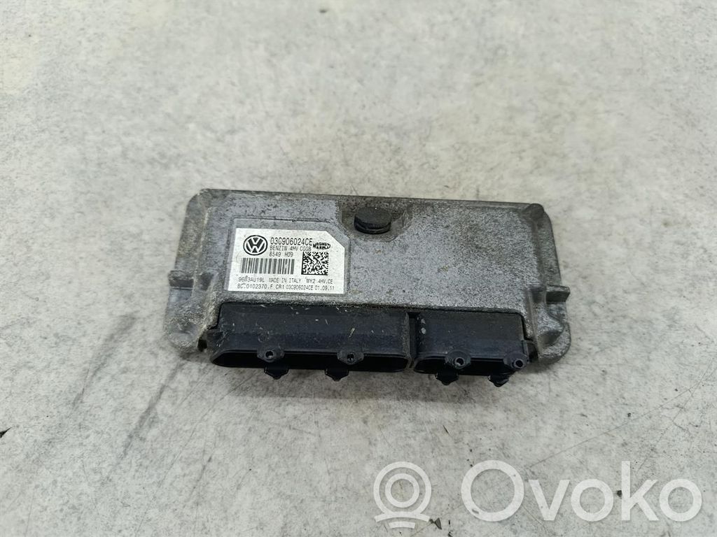 Skoda Fabia Mk2 (5J) Engine control unit/module ECU 