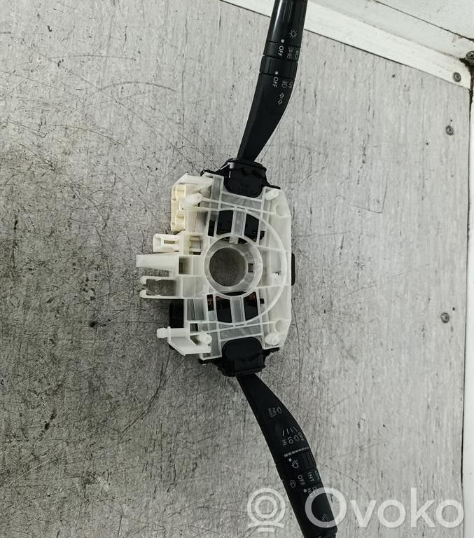 Subaru Outback Commodo, commande essuie-glace/phare 