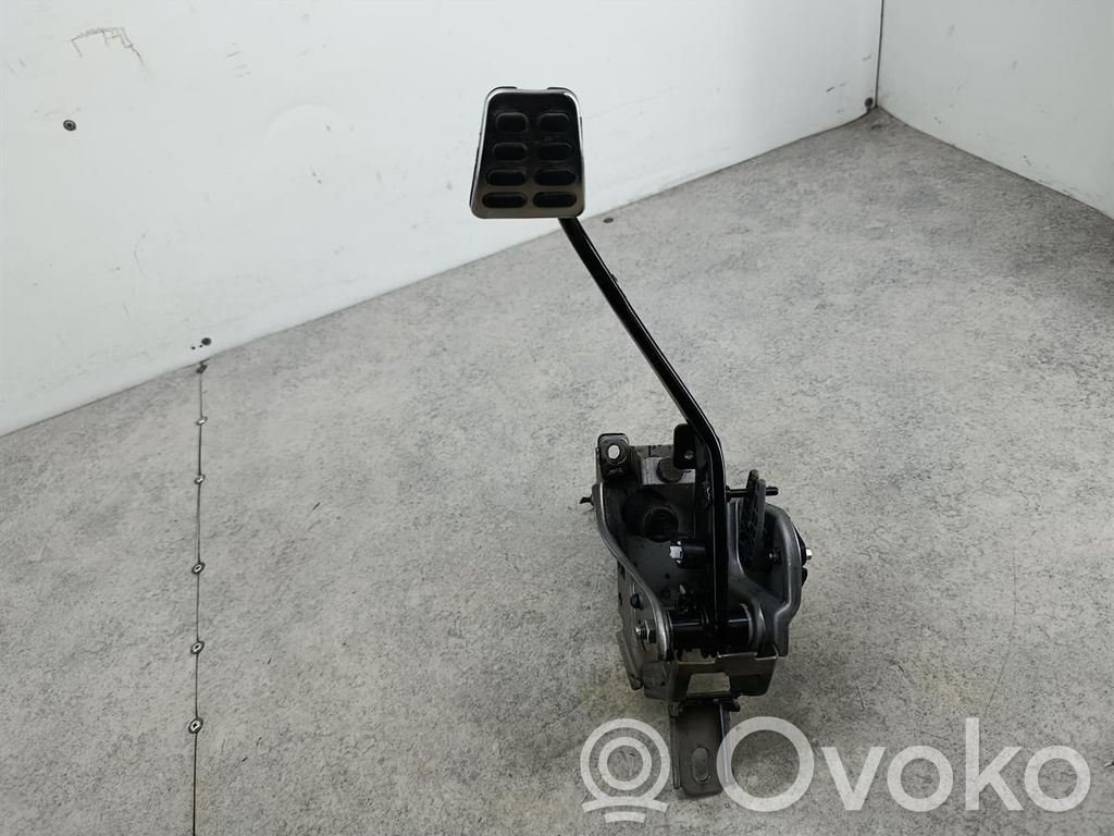 KIA Stonic Clutch pedal 