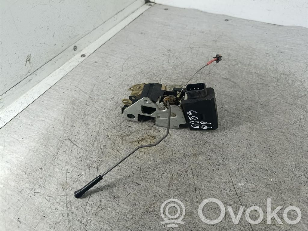 Front door lock   8353012