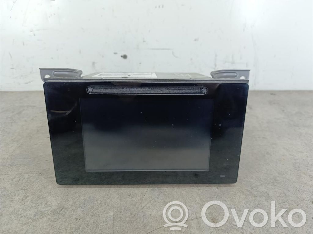 Toyota Auris E210 Radio/CD/DVD/GPS head unit 