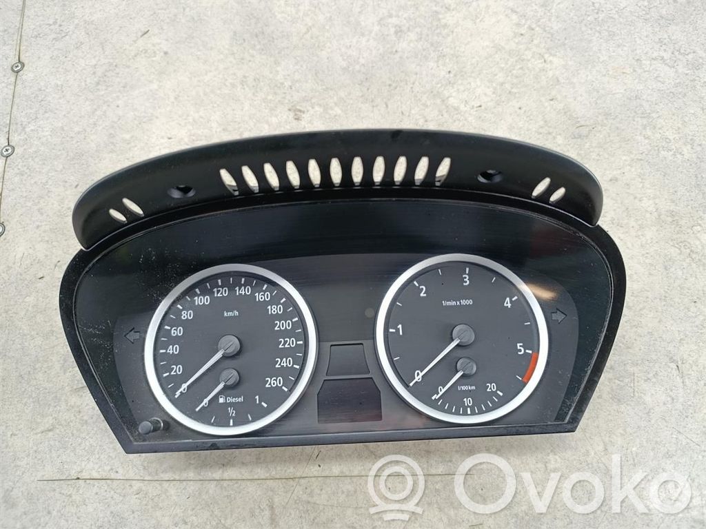 Speedometer (instrument cluster)   69586006934312