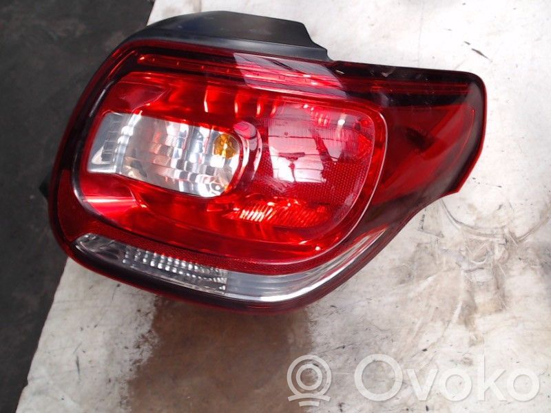 Rear/tail lights