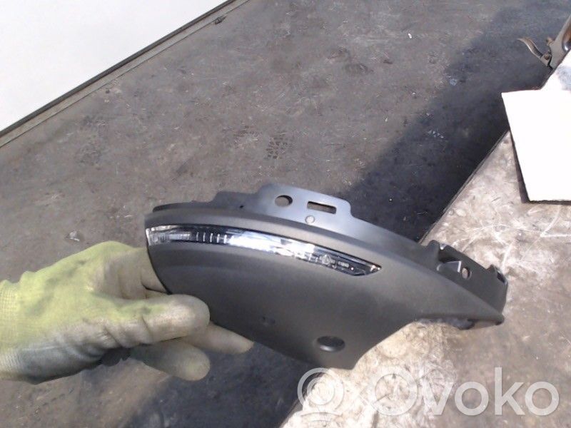 Renault Megane III Semnalizator pe oglindă 