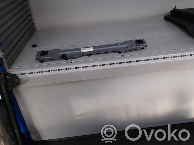 Lynk & co 01 Panou suport radiator 