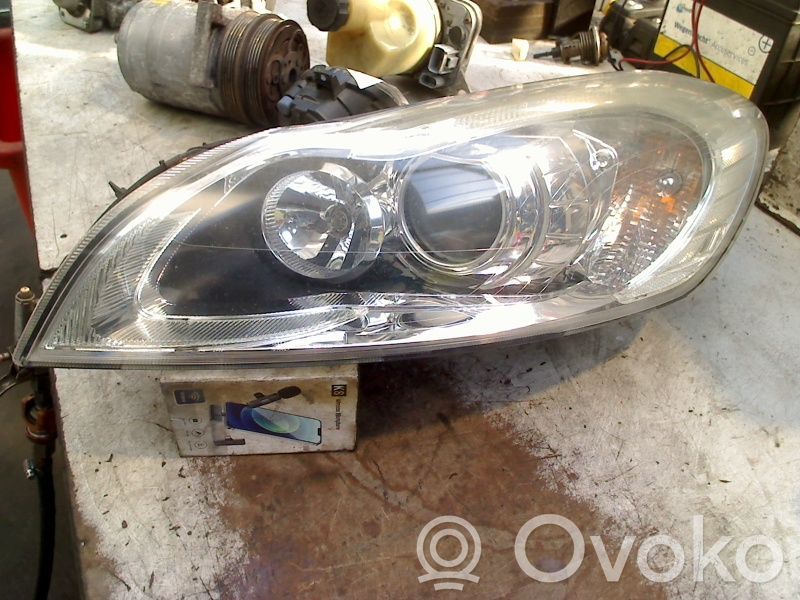 Headlight/headlamp   31299752,31299752