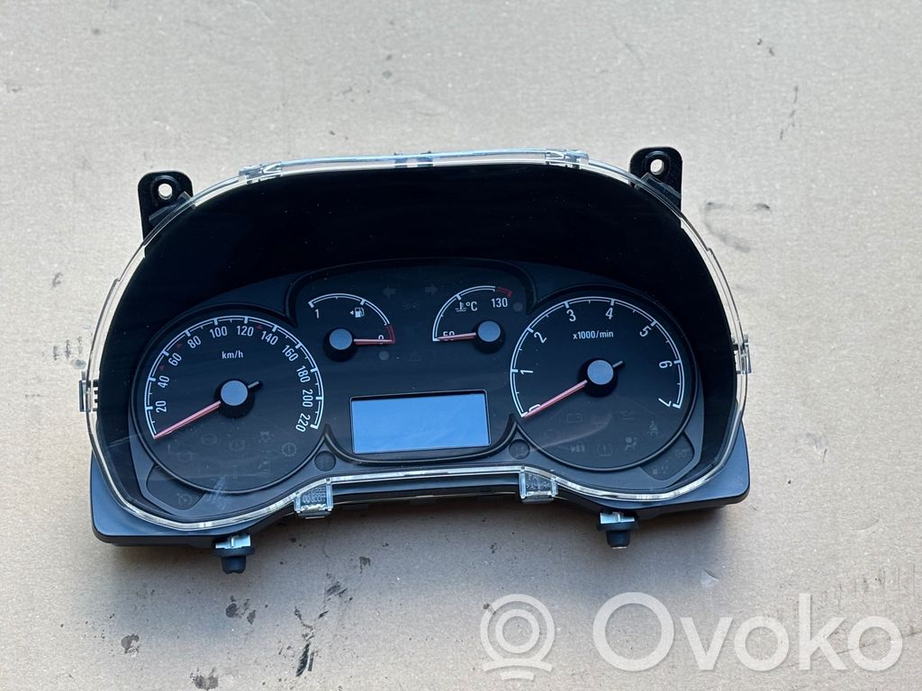 Opel Combo D Speedometer (instrument cluster) 