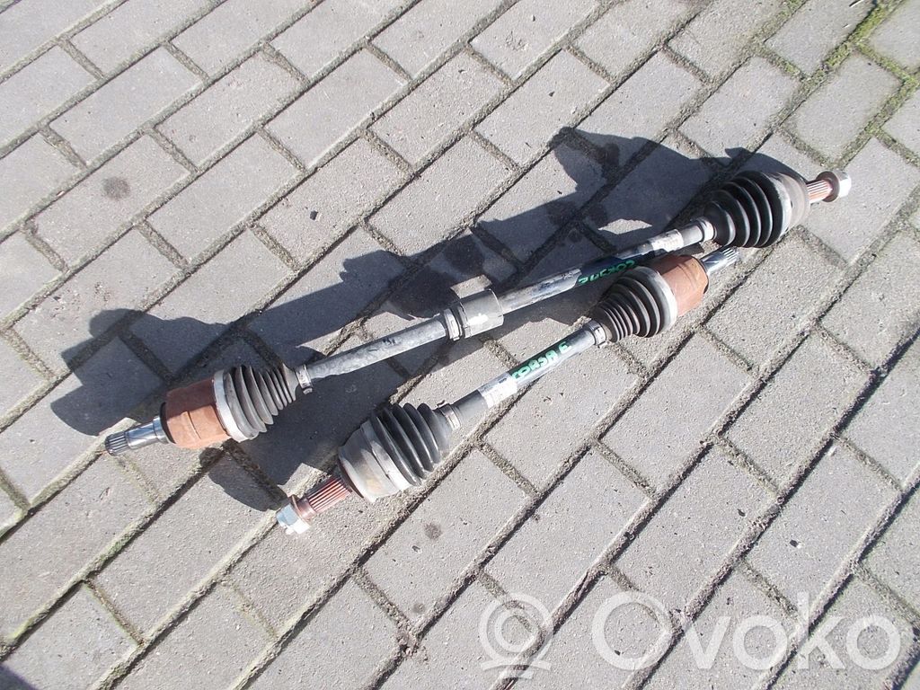 Opel Corsa E Priekinis pusašis 