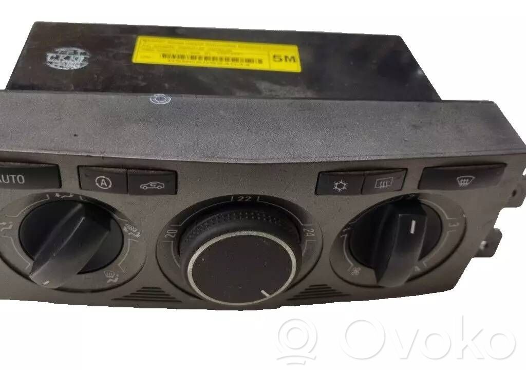 Opel Antara Climate control unit 