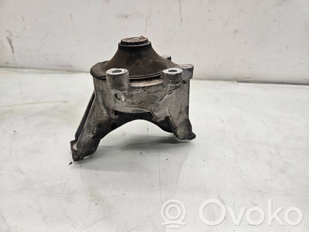 Engine mount bracket   PV090,ZHF4