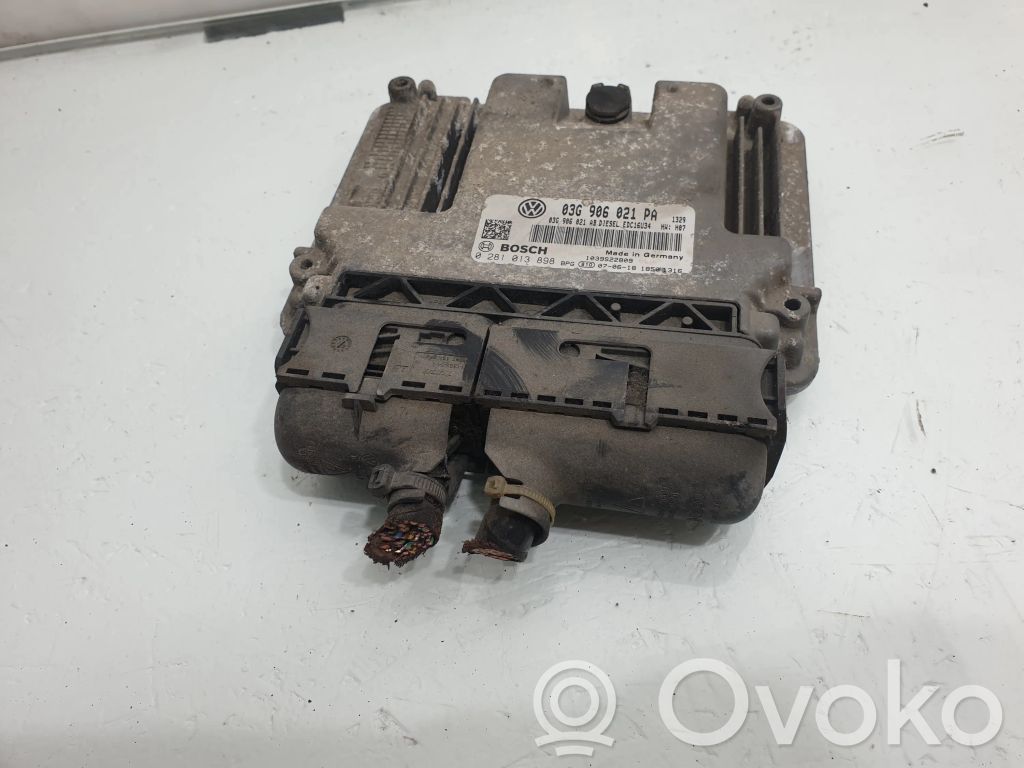 Seat Leon (1P) Engine control unit/module 