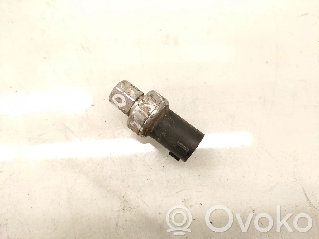 Chrysler Town & Country V Air conditioning (A/C) pressure sensor 