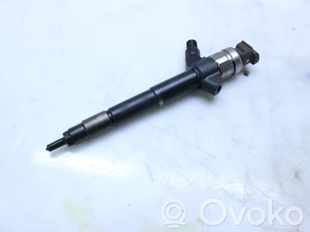 Mitsubishi Pajero Inyector de combustible 