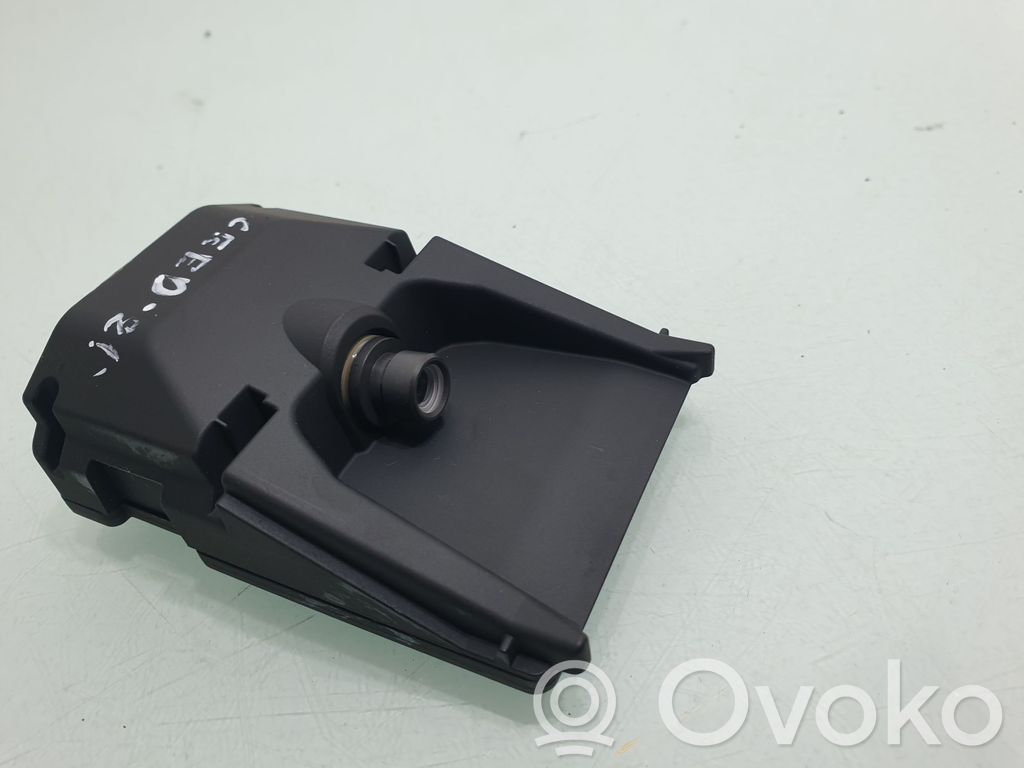 Windshield/windscreen camera   99211J7210