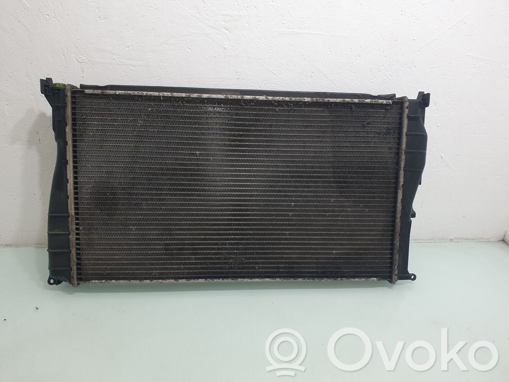 BMW 3 E90 E91 Coolant radiator 