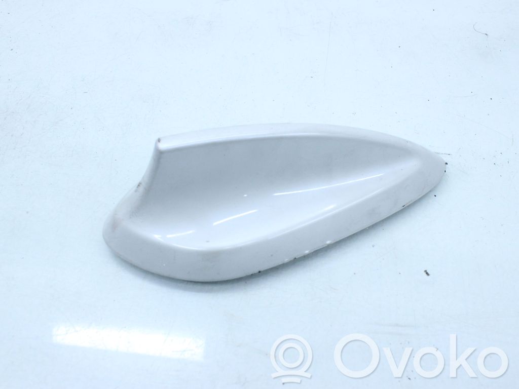 BMW X1 F48 F49 Osłona anteny dachowej GPS 