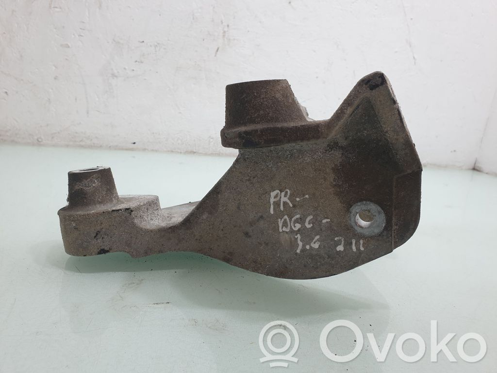 Dodge Grand Caravan Engine mounting bracket 